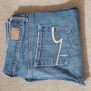 Women's American Eagle Jeans